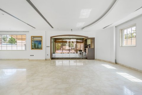 Вилла с 4 спальнями №128712 3