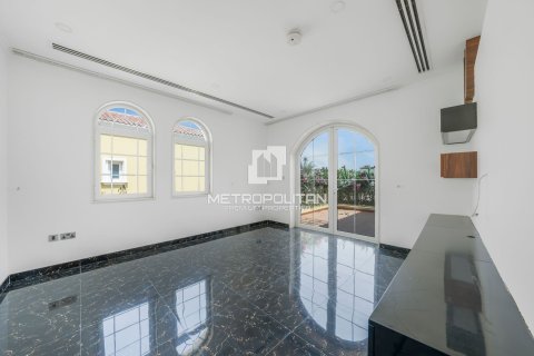 Вилла с 4 спальнями №128712 14