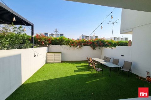 Townhouse de 3 dormitorios en Dubai, UAE No. 162777