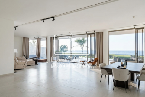 Villa de 4 dormitorios en Al Zorah, UAE No. 210211 6