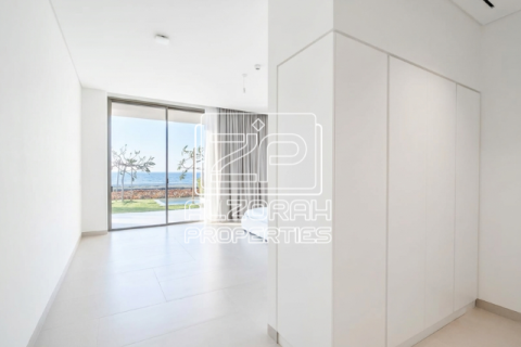 Villa de 4 dormitorios en Al Zorah, UAE No. 210211 9