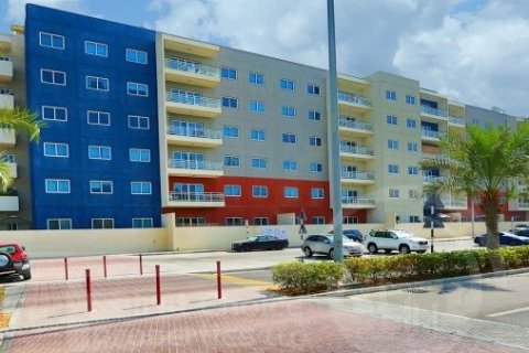 2 bedrooms Apartment in Al Reef, UAE No. 172533
