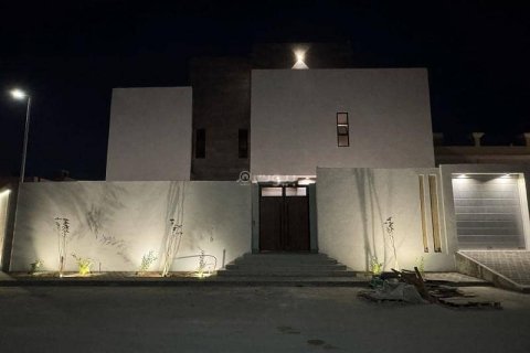Villa de 4 chambres à Khobar, Saudi Arabia No. 60690 3