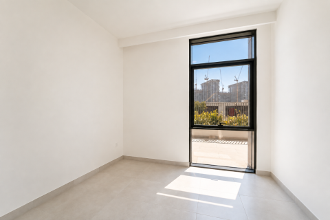 3 bedrooms Apartment in Dubai, UAE No. 199849 8