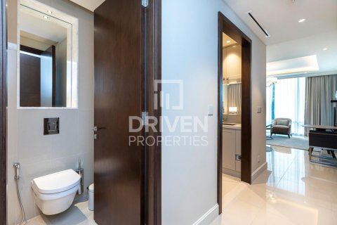 Квартира с 1 спальней в The Address Residence Fountain Views, ОАЭ №85334 12