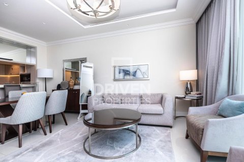 Квартира с 1 спальней в The Address Residence Fountain Views, ОАЭ №85334 1