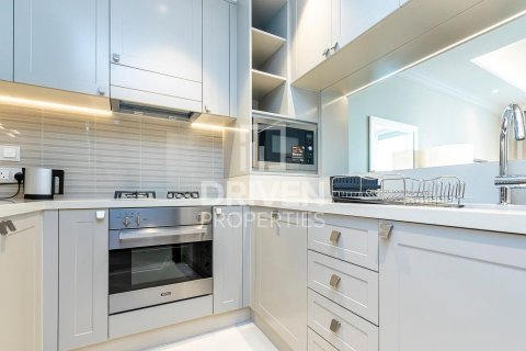 Квартира с 1 спальней в The Address Residence Fountain Views, ОАЭ №85334 14