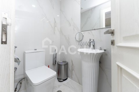 Квартира с 1 спальней в Marina Crown, ОАЭ №164708 7