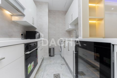 Квартира с 1 спальней в Marina Crown, ОАЭ №164708 6