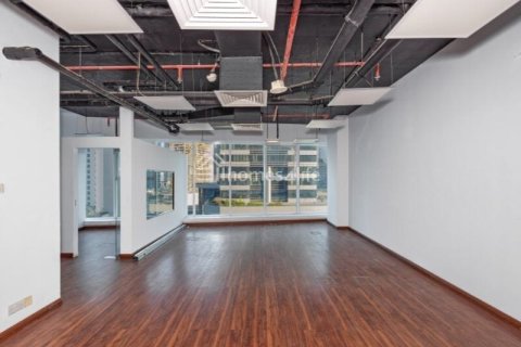 75m² Office in Al Manara Tower, UAE No. 152625
