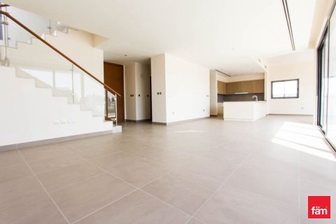 Villa de 5 dormitorios  No. 111999 8