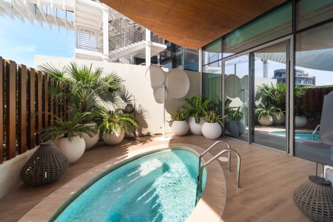 Квартира с 4 спальнями в Джумейра, ОАЭ №146868 28