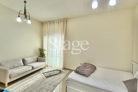 Studio Apartment in Dubai Sports City, UAE No. 173222 8