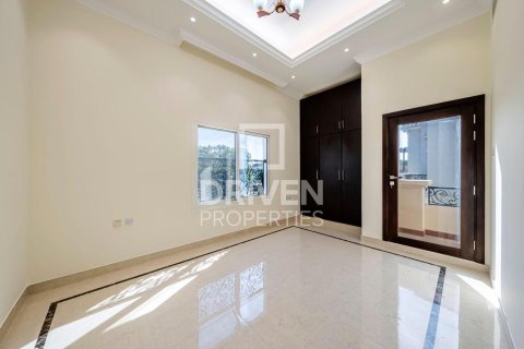 Villa de 5 dormitorios en The Villa, UAE No. 137725 21