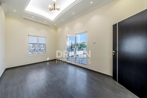 Villa de 5 dormitorios en The Villa, UAE No. 137725 12