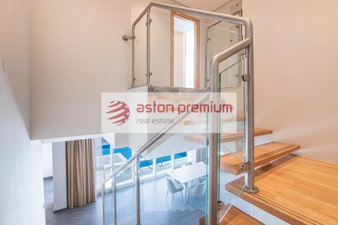 3 bedrooms Duplex in Jumeirah Village Triangle, UAE No. 101913 18