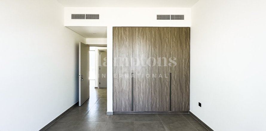 3 bedrooms Townhouse in Sweden, UAE No. 152579