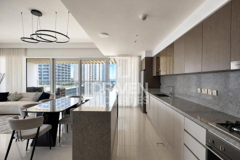 2 bedrooms Apartment in EMAAR Beachfront, UAE No. 198856 9