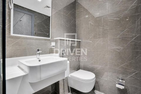 Studio Apartment in Dubai Studio City, UAE No. 198859 8