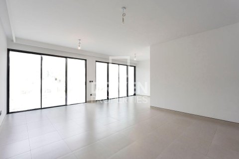 5 bedrooms Villa in Harmony, UAE No. 193112 9