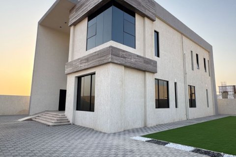 6 bedrooms Villa in Ras Al Khaimah, UAE No. 184141 12