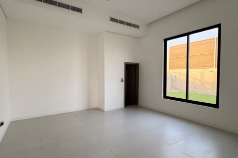 6 bedrooms Villa in Ras Al Khaimah, UAE No. 184141 18
