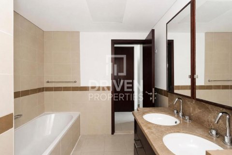 Квартира с 1 спальней в 29 Burj Boulevard, ОАЭ №192645 16