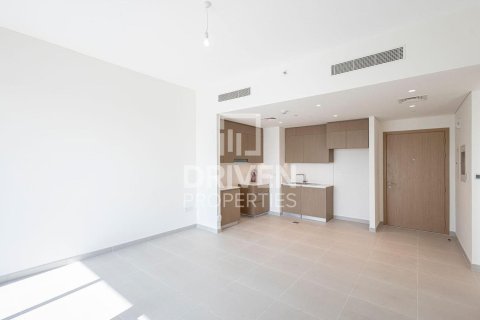 2 bedrooms Apartment in Creek Beach, UAE No. 192639 4