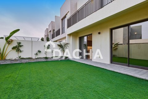 4 غرف نوم فيلا في EMAAR South, الإمارات العربية المتحدة رقم 163544 3