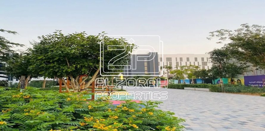 Apartment de 2 dormitorios en Aljada, UAE No. 154164