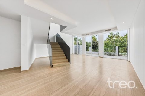 4 bedrooms Villa in Al Barari, UAE No. 187998 4