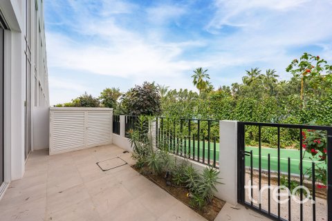 4 bedrooms Villa in Al Barari, UAE No. 187998 8