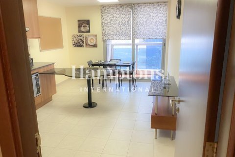 Appartement de 3 chambres à Princess Tower, UAE No. 162207