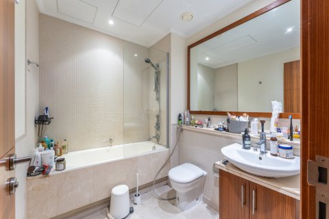 Квартира с 1 спальней в AURORA TOWER, Дубай Марина, ОАЭ №147276 17