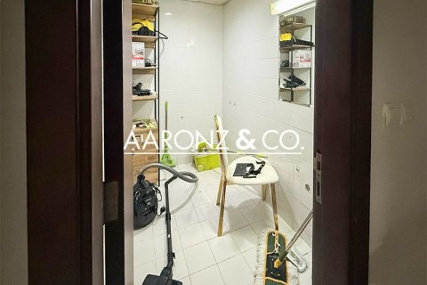 2 غرف نوم شقة في Emirates Crown, الإمارات العربية المتحدة رقم 146607 20