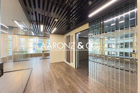 102مربع، مكتب في Sheikh Zayed Road, الإمارات العربية المتحدة رقم 146606