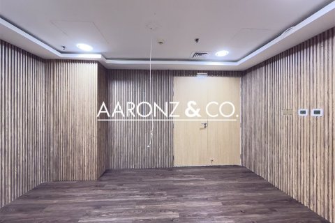 102مربع، مكتب في Sheikh Zayed Road, الإمارات العربية المتحدة رقم 146606 9