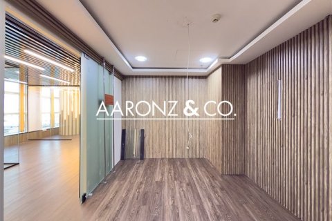 102مربع، مكتب في Sheikh Zayed Road, الإمارات العربية المتحدة رقم 146606 13