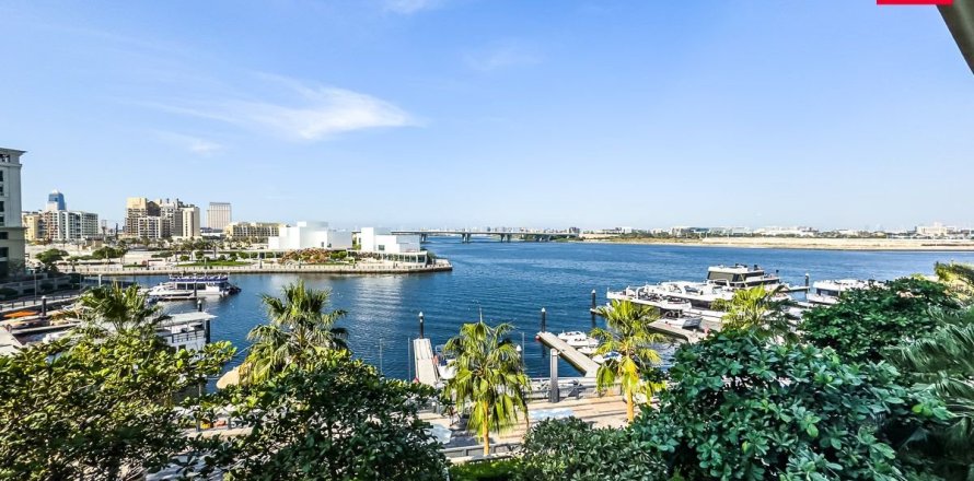 Квартира с 4 спальнями №120333