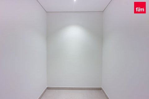 Квартира с 3 спальнями №120329 15