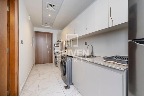 Studio Apartment in Business Bay, UAE No. 190771 9