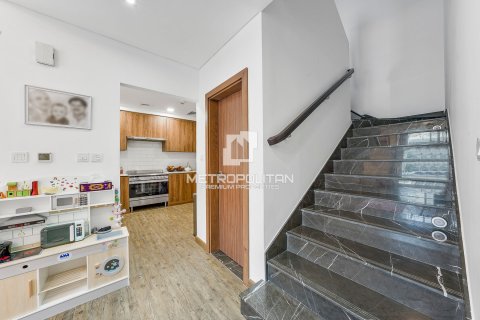 Townhouse de 3 dormitorios en Arabella Townhouses, UAE No. 61998 16
