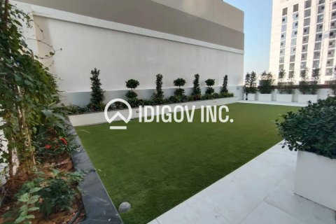 Apartment de 2 dormitorios en EMAAR Beachfront, UAE No. 184829 9