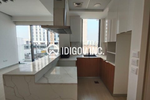 Apartment de 2 dormitorios en EMAAR Beachfront, UAE No. 184829 5