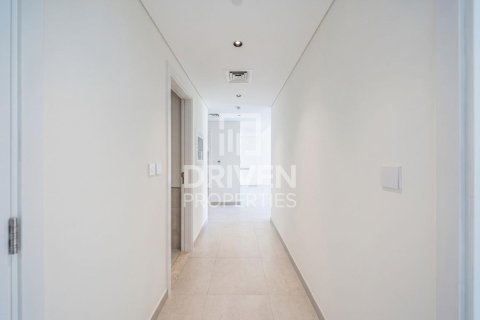 Apartment de 2 dormitorios en Umm Suqeim 3, UAE No. 191659 6