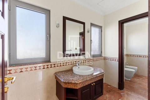 6 bedrooms Villa in Signature Villas, UAE No. 191661 21