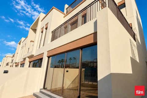 5 bedrooms Townhouse in Dubai, UAE No. 165306 4