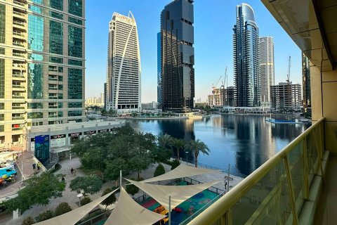 1 bedroom Apartment in Jumeirah Islands, UAE No. 199857 3