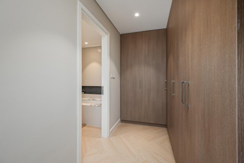 2 bedrooms Apartment in The Grand, UAE No. 200065 4