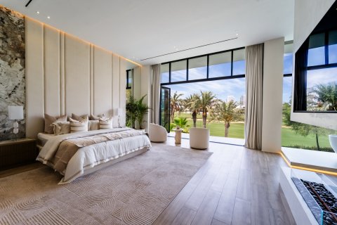 Villa de 4 dormitorios en Dubai, UAE No. 199856 6